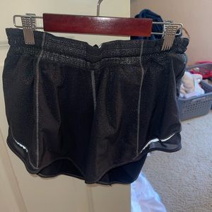 Lululemon Hotty Hot Shorts Long 4”